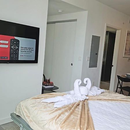 Appartamento Breathtaking 1Br In The Heart Miami Esterno foto