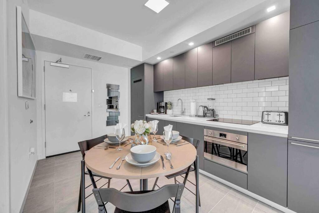 Appartamento Breathtaking 1Br In The Heart Miami Esterno foto