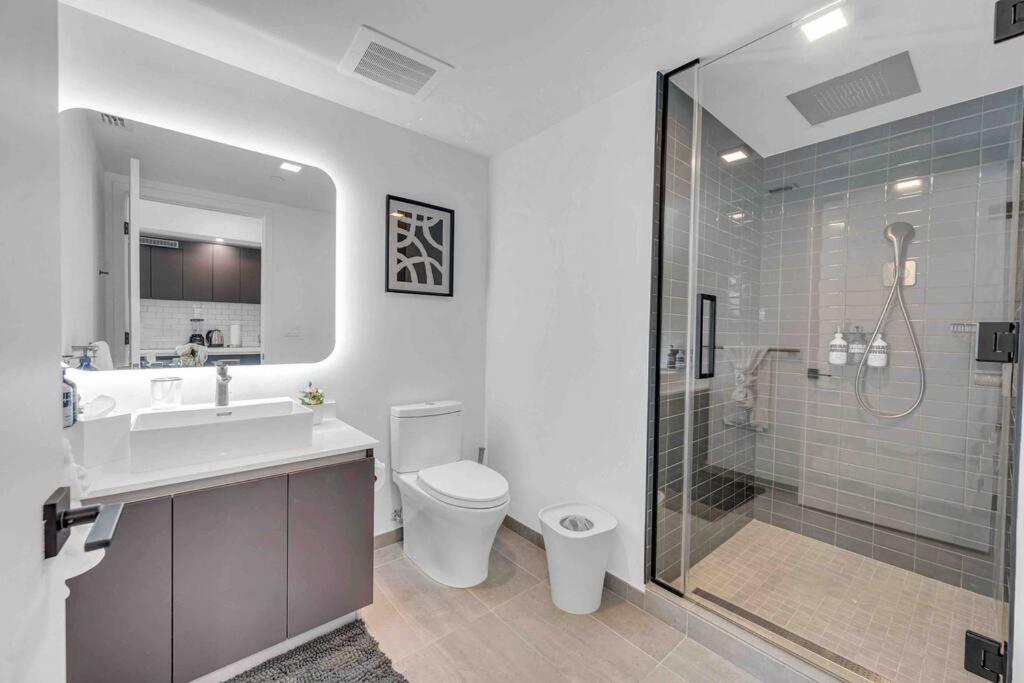 Appartamento Breathtaking 1Br In The Heart Miami Esterno foto
